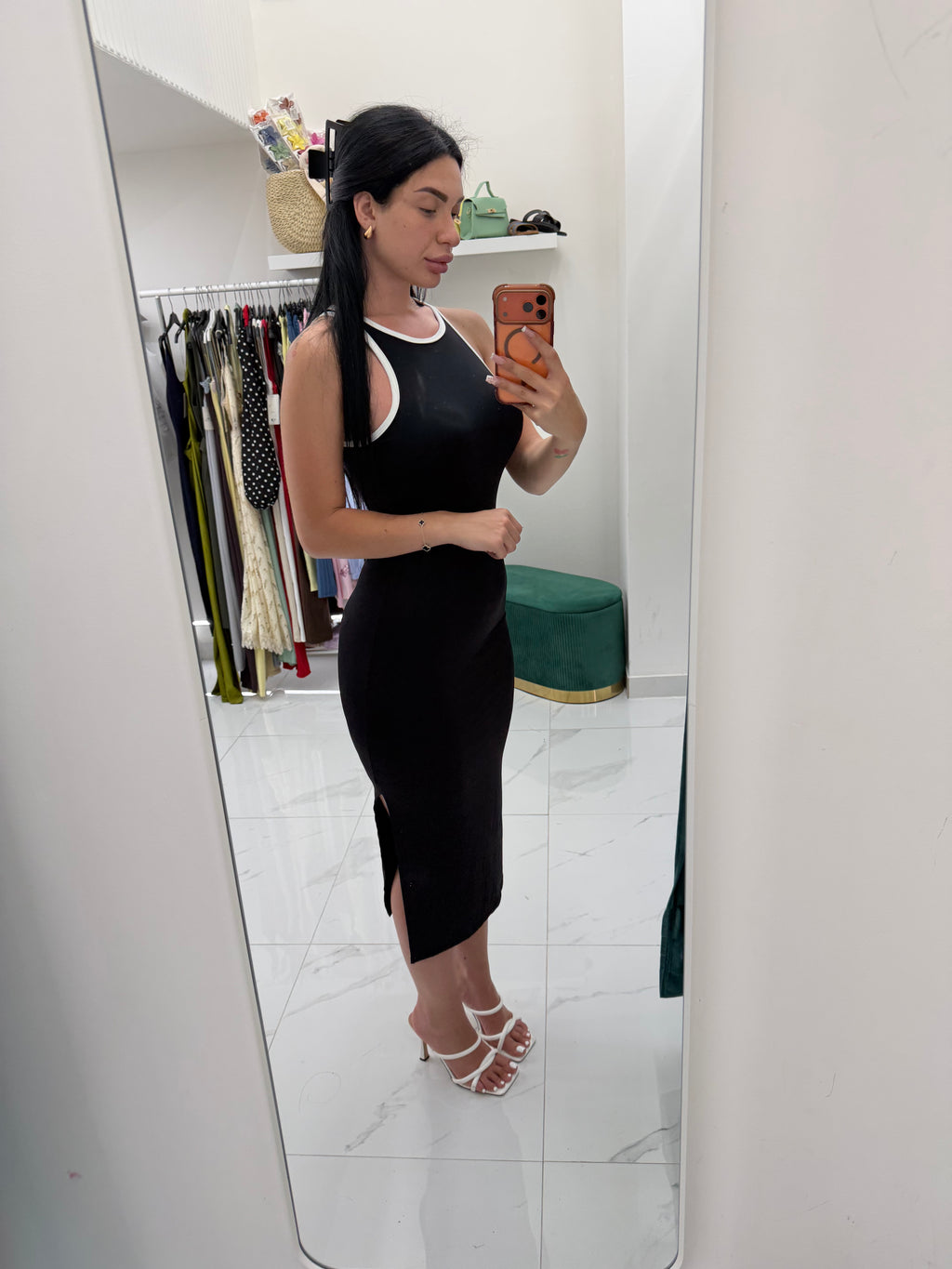 Dress Essential